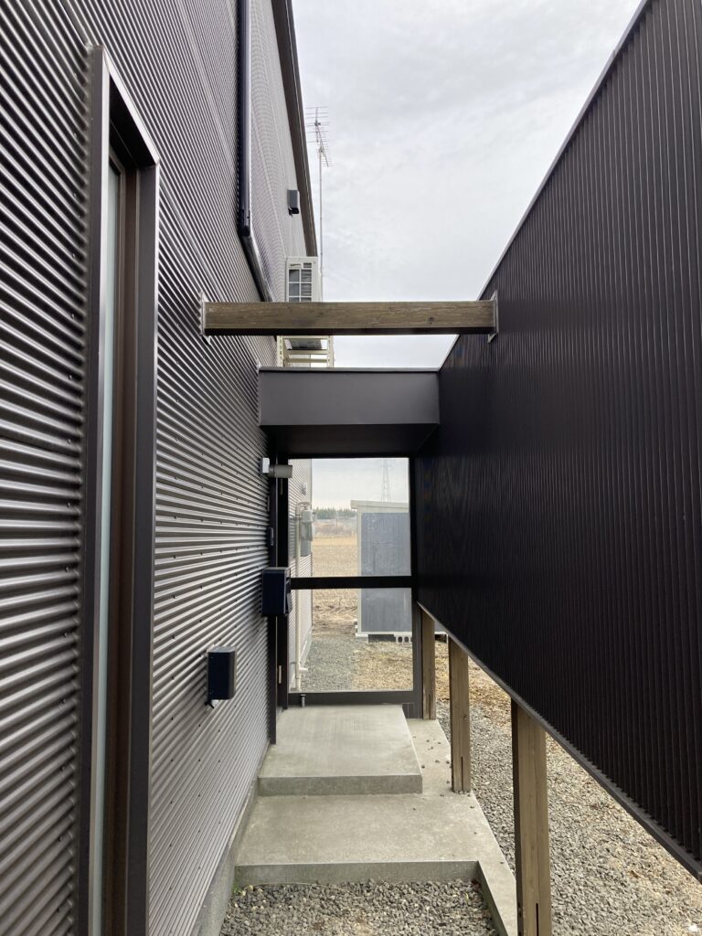 施工前の玄関アプローチです